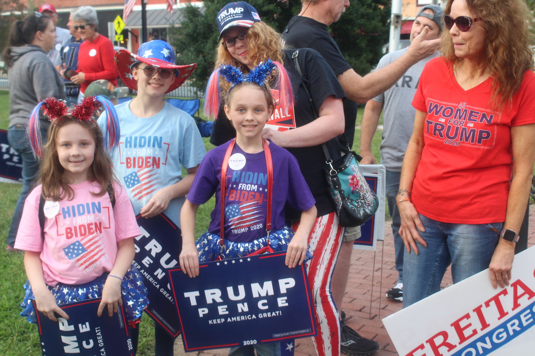Trump rally attracts big crowd